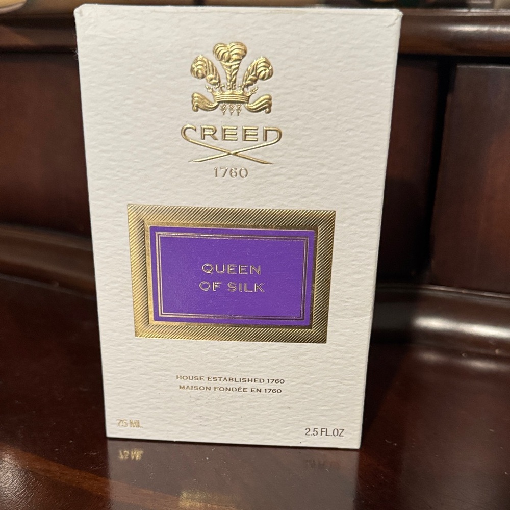 Creed Queen of Silk Moisturizer - Purple and Gold